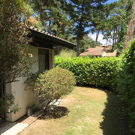 Maison Sous Les Pins *